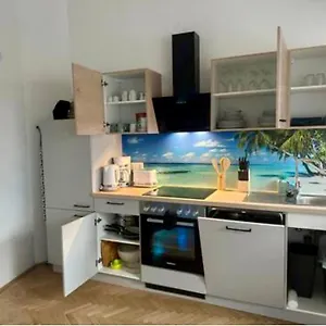Apartamento Klimatisiertes Dachgeschoss In Zentrum Wiens, Viena