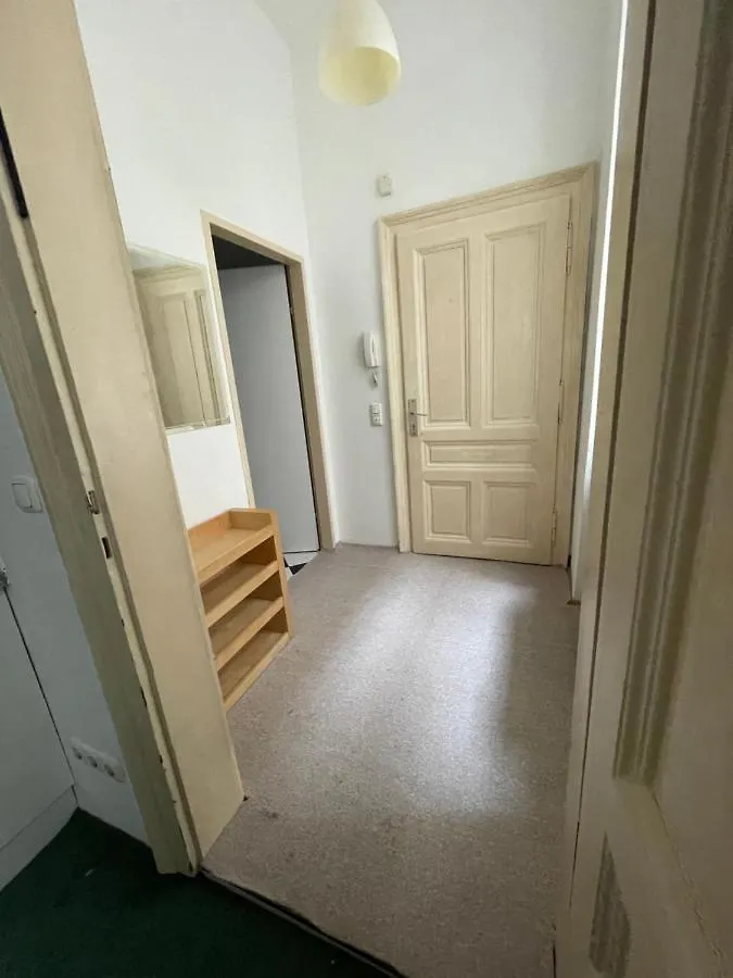 Volkstheater Apartment. Viena 0*,